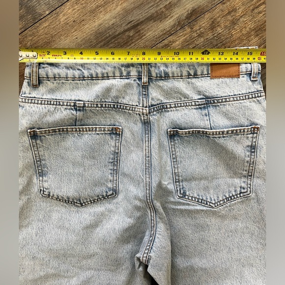 ZARA Women's High Rise Wide Leg Full Length Jean Light Wash Size 10 - Picture 6 of 7